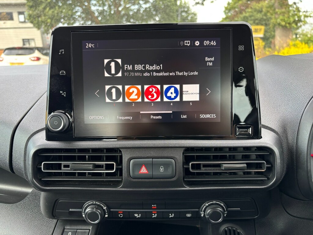 Vauxhall Combo Life 1.5 Turbo D Energy Grey #2