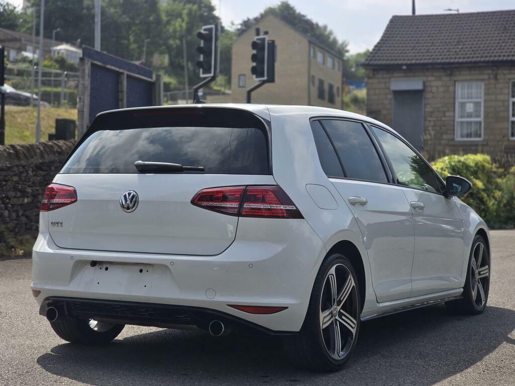 Volkswagen Golf 2.0 Tsi Bluemotion Tech Gti Hatchback White #3