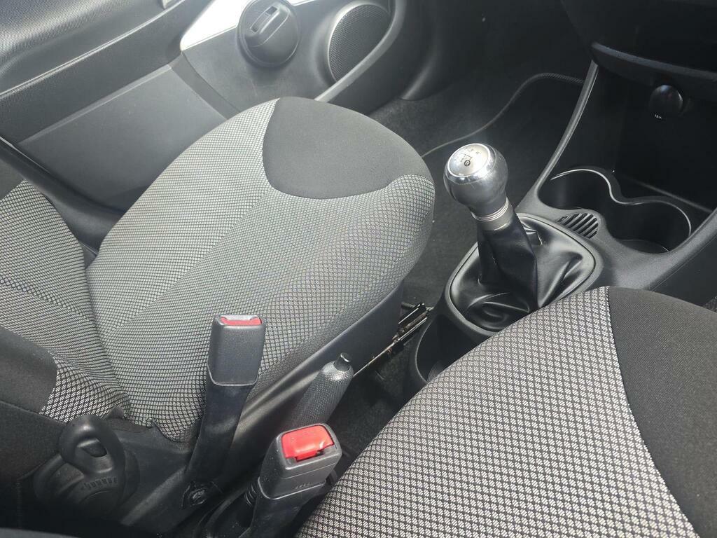 Toyota Aygo Hatchback Silver #13