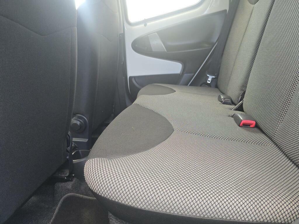 Toyota Aygo Hatchback Silver #16