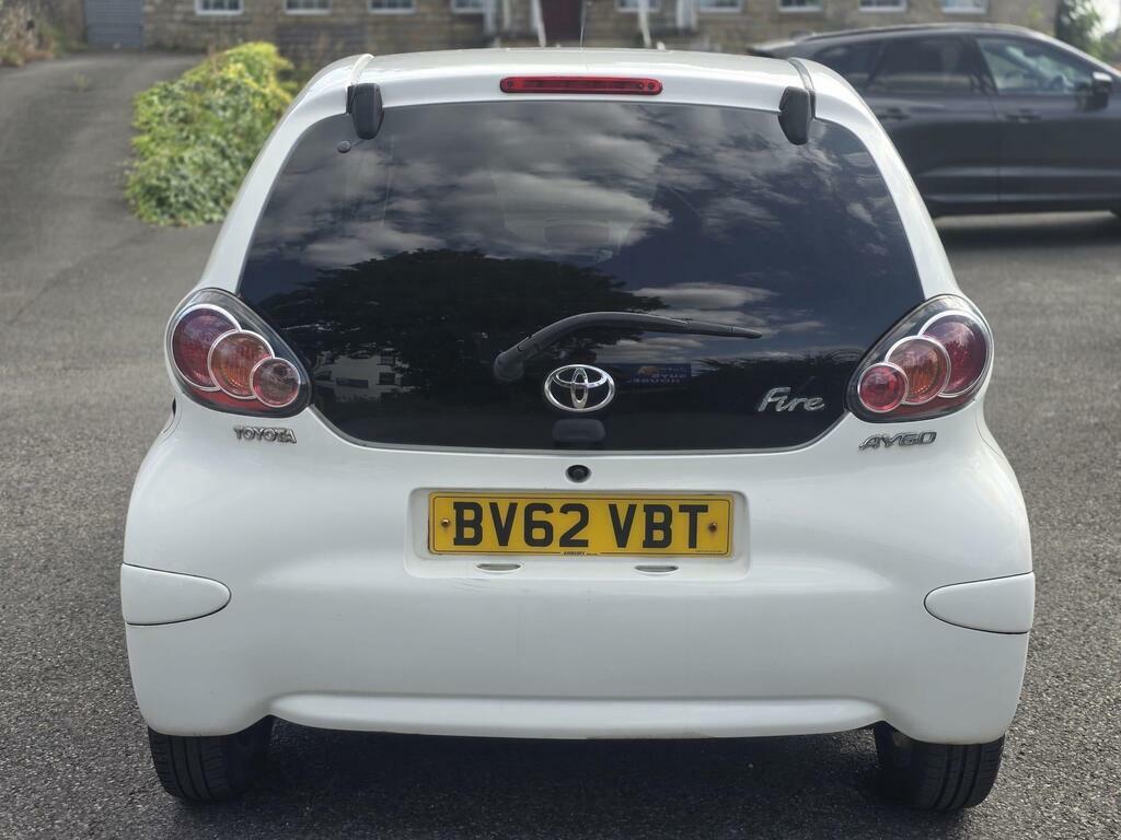Toyota Aygo 1.0 Vvt-i Fire Euro 5 White #6