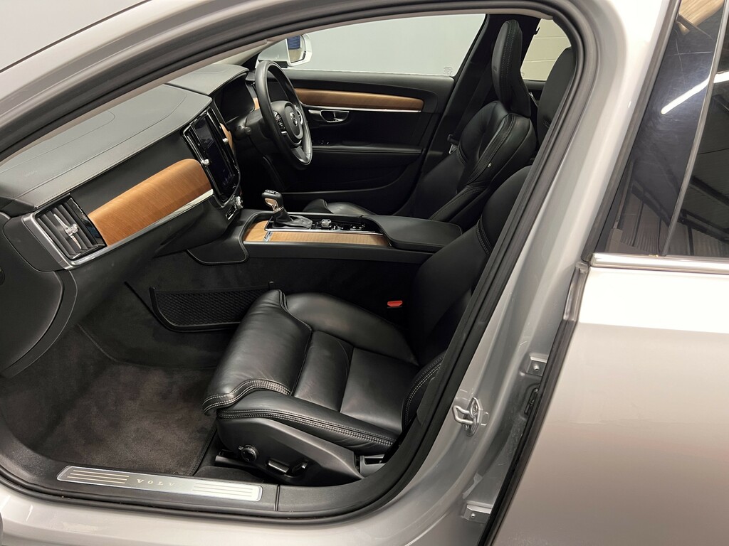 Volvo V90 Estate 2.0 D5 Powerpulse Inscription Estate Di KS68LVE Silver #3