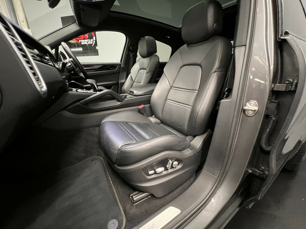 Porsche Cayenne Coupe 3.0 V6 E-hybrid 14.1Kwh Coupe Plu LX69NVA Grey #3