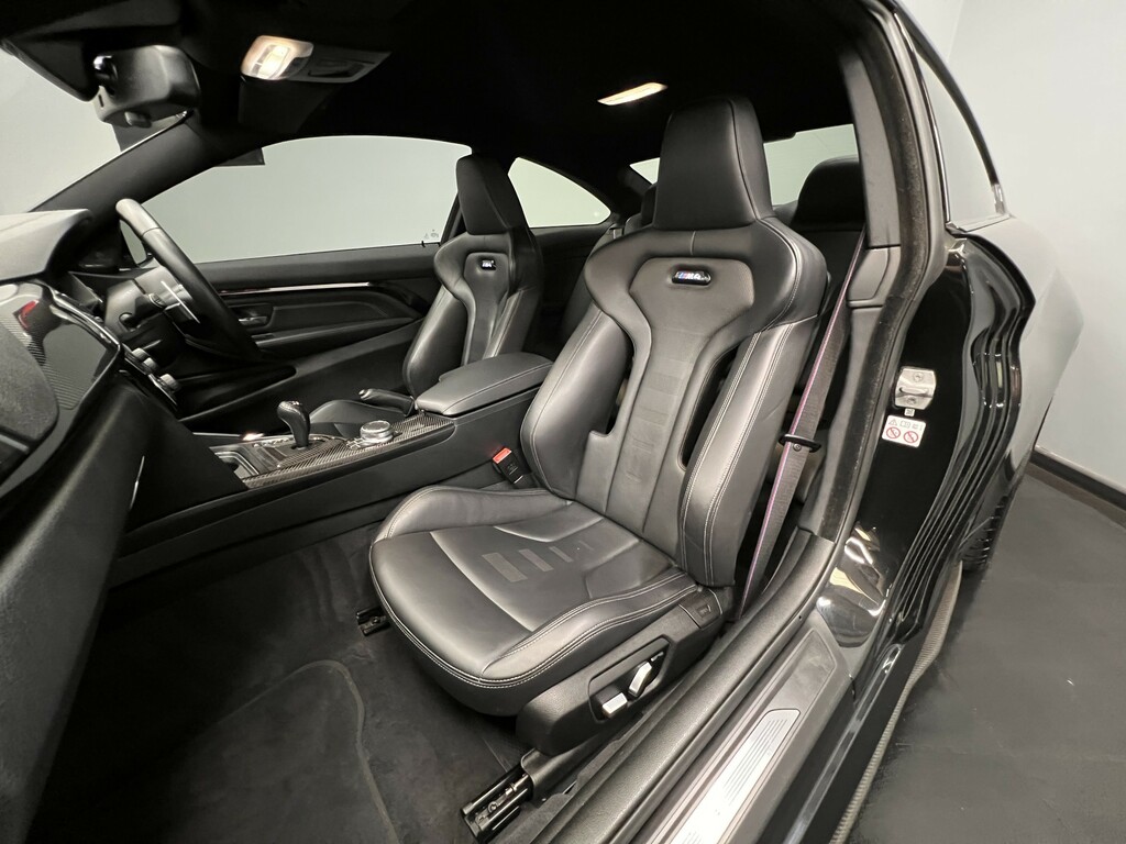 BMW M4 Coupe 3.0 Biturbo Gpf Competition Coupe HV69XOX Black #4