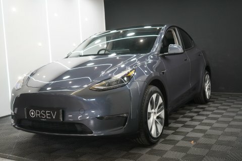 Tesla Model Y Long Range Awd  #3