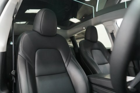 Tesla Model Y Long Range Rwd #4