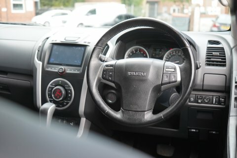 Isuzu D-Max 2.5 Td Blade Pickup 4X4 192 Gk Black #27