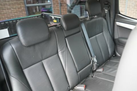 Isuzu D-Max 2.5 Td Blade Pickup 4X4 192 Gk Black #26