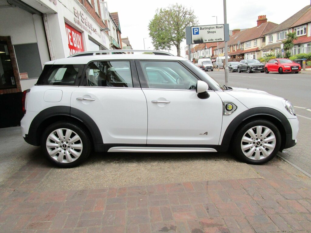 Mini Countryman 1.5 7.6Kwh Cooper Se All4 Euro 6 Ss YA67WCJ White #4