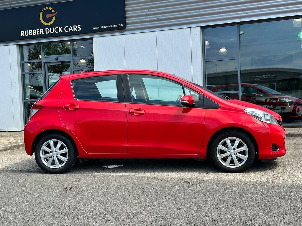 Toyota Yaris 1.0 Vvt-i Tr Euro 5 NL63GYT Red #4