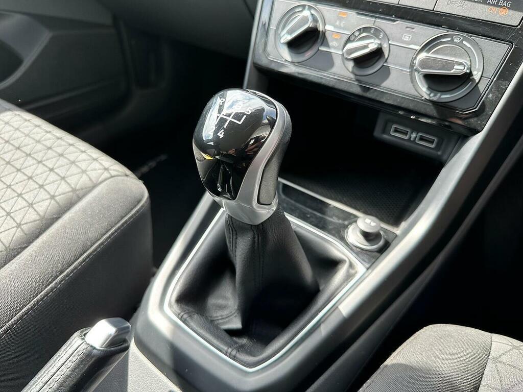 Volkswagen T-Cross 1.0 Tsi Se Silver #24