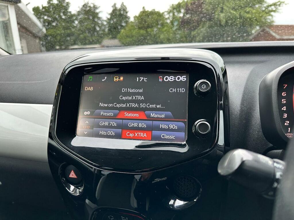 Toyota Aygo Aygo X-clusiv 3 Vvt-i Black #21