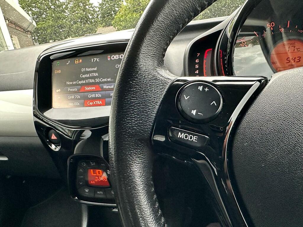 Toyota Aygo Aygo X-clusiv 3 Vvt-i Black #19