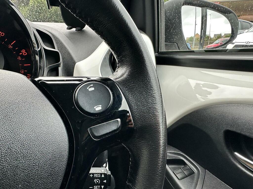 Toyota Aygo Aygo X-clusiv 3 Vvt-i Black #18