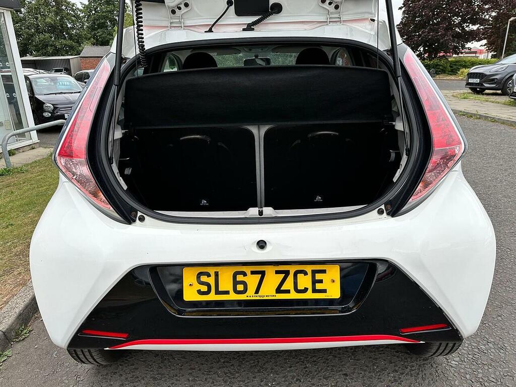 Toyota Aygo Aygo X-clusiv 3 Vvt-i Black #9