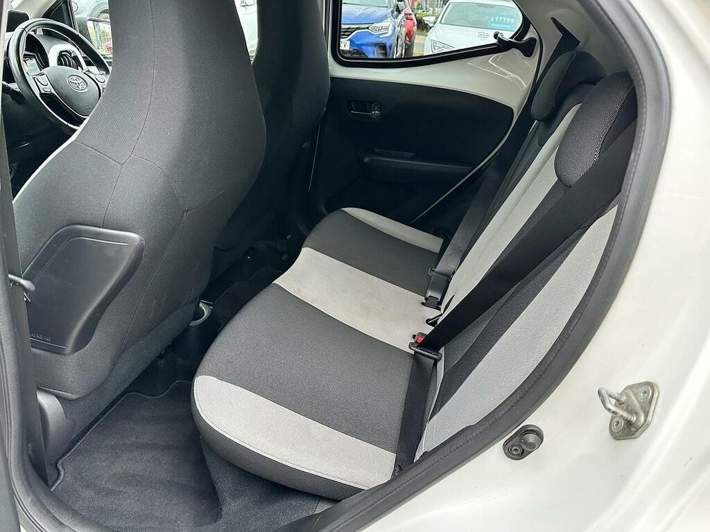 Toyota Aygo Aygo X-clusiv 3 Vvt-i Black #13