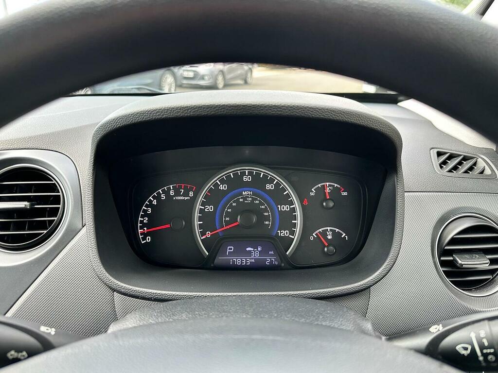 Hyundai I10 Se 1.0 Brown #17
