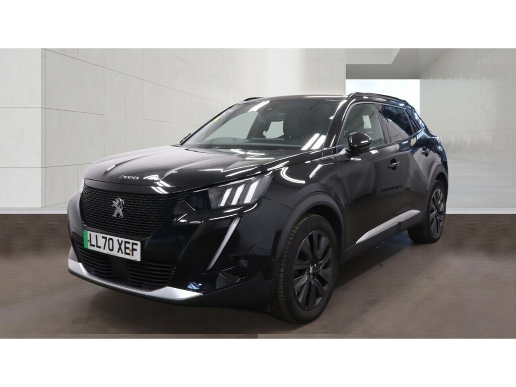 Peugeot e-2008 50Kwh Gt Suv 136 Ps Black #3