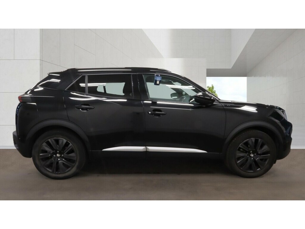 Peugeot e-2008 50Kwh Gt Suv 136 Ps Black #5