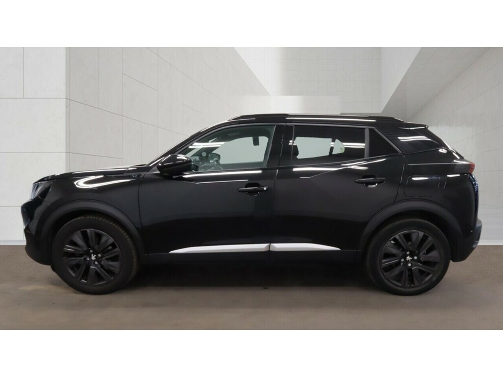 Peugeot e-2008 50Kwh Gt Suv 136 Ps Black #6