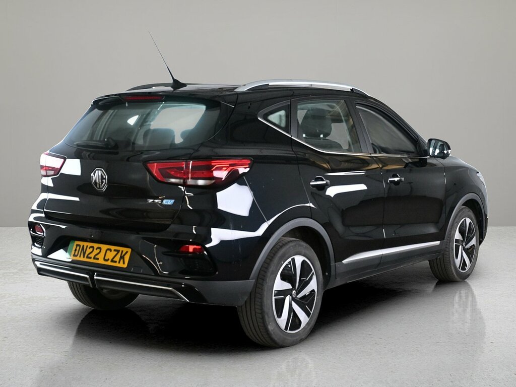 MG ZS 51.1Kwh Trophy Suv 176 Ps Black #4