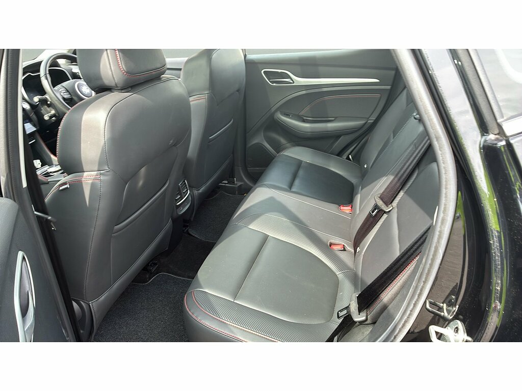 MG ZS 51.1Kwh Trophy Suv 176 Ps Black #5