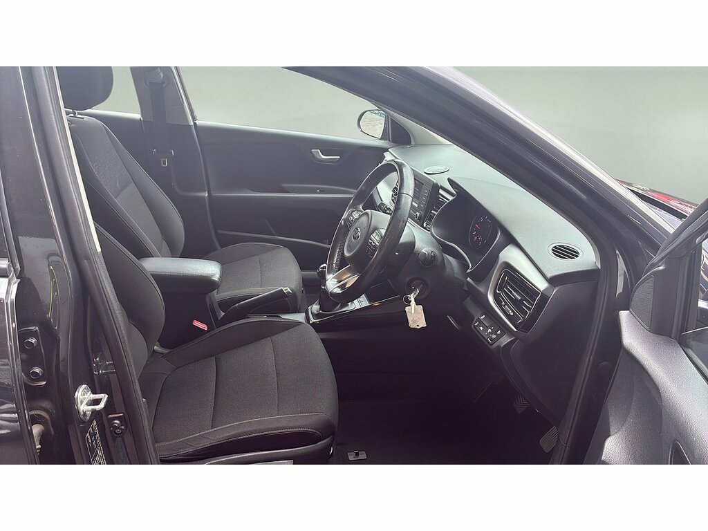 Kia RIO 1.0 T Gdi 2 Hatchback Black #4