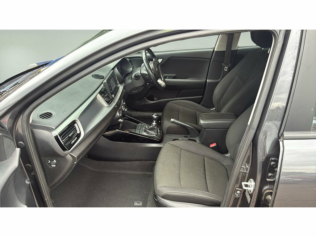 Kia RIO 1.0 T Gdi 2 Hatchback Black #3