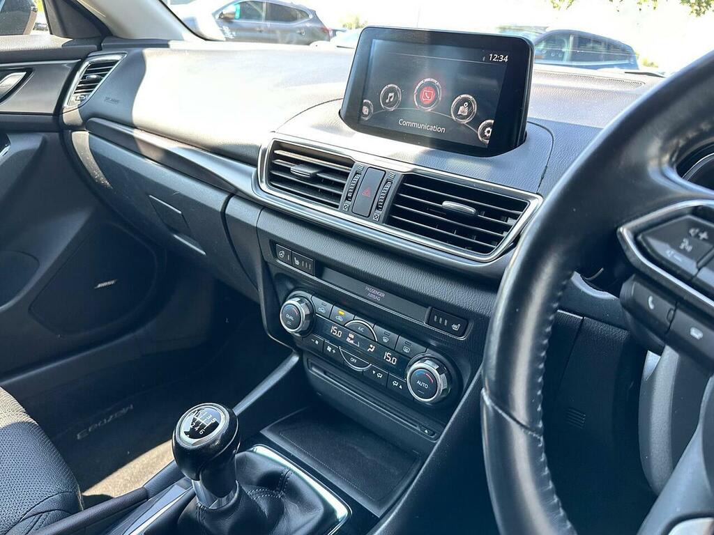 Mazda 3 2.0L Sport Nav 118 Bhp White #10
