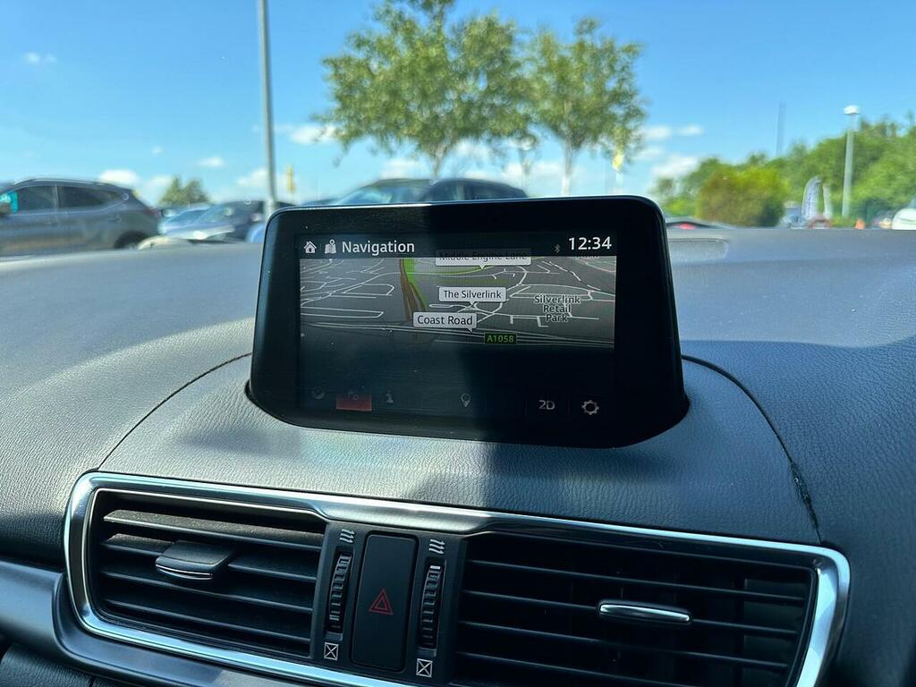 Mazda 3 2.0L Sport Nav 118 Bhp White #19