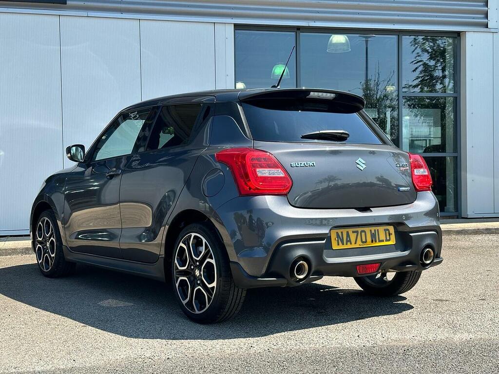Suzuki Swift Hev 1.2 Sz-t Red #4