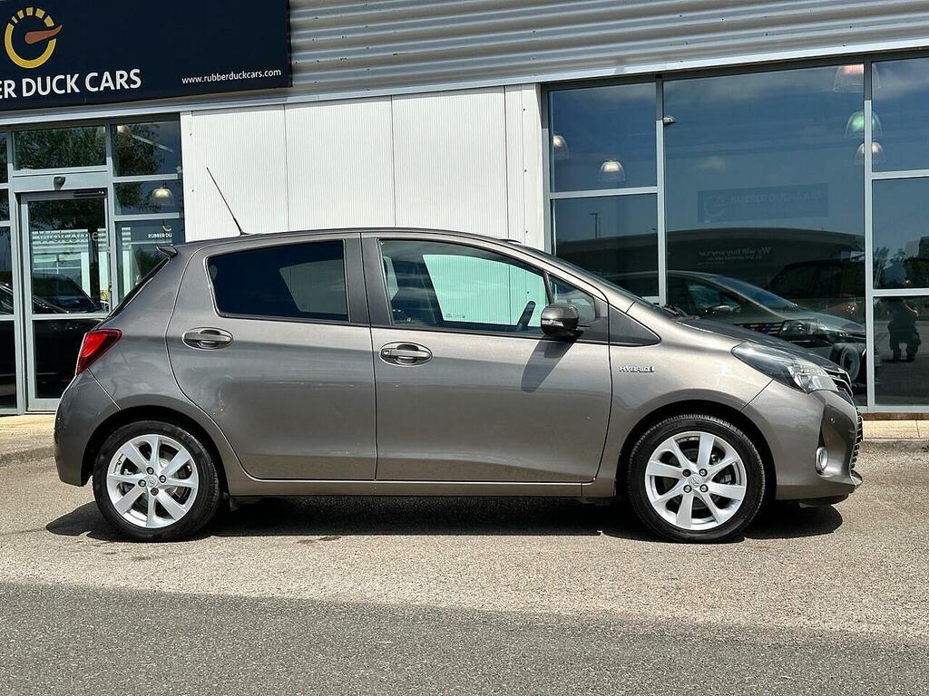 Toyota Yaris 1.5 Vvt-h Excel E-cvt Euro 6 15In Alloy LT16XSW Brown #4