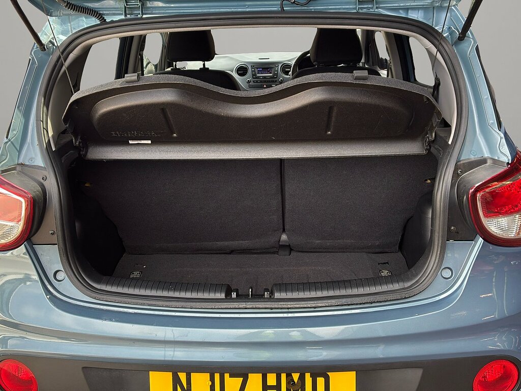 Hyundai I10 Hatchback Silver #7