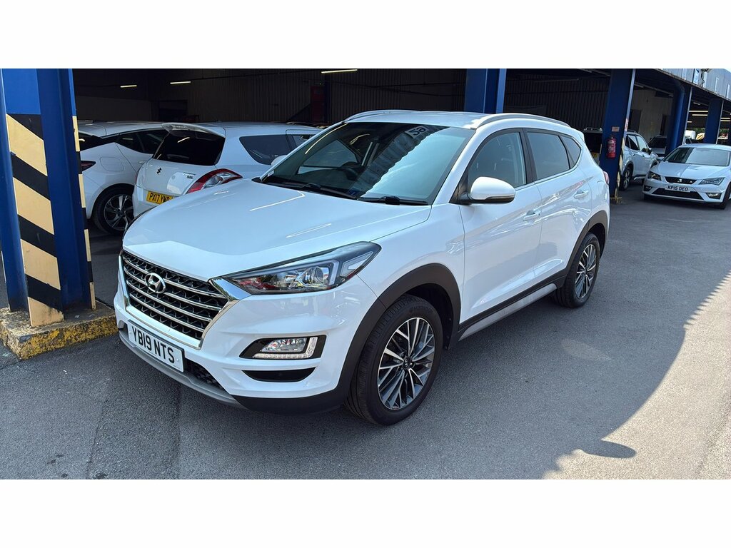 Hyundai Tucson T-gdi Premium 1.6 Estate White #2