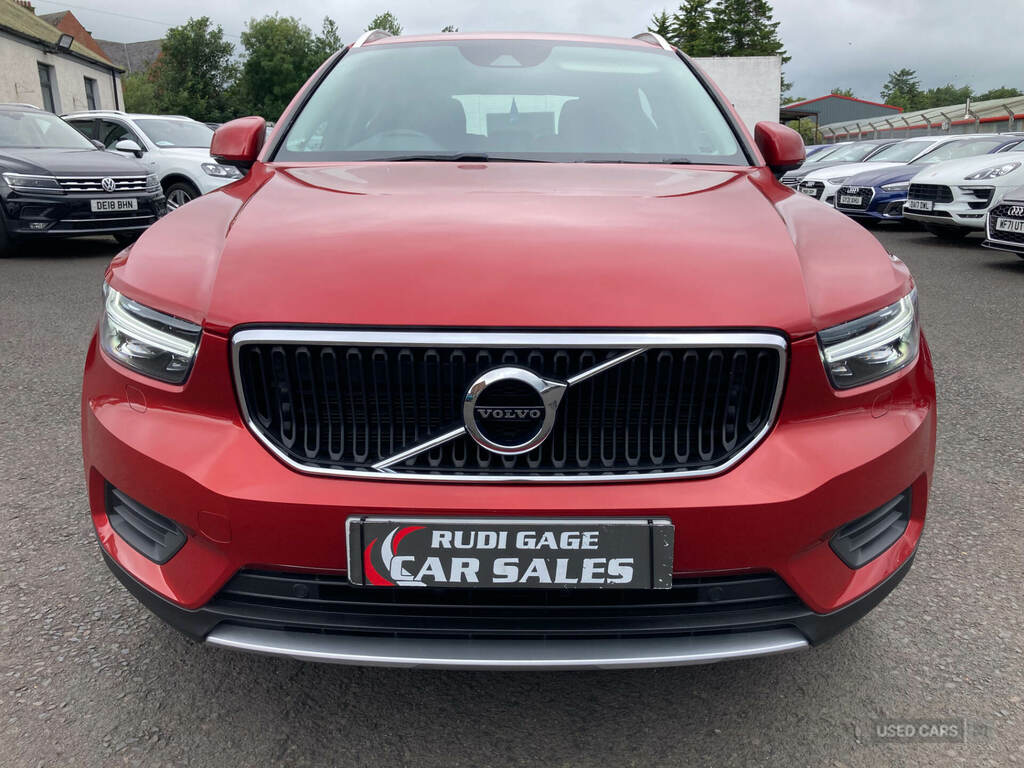 Volvo XC40 2.0 D3 Momentum NV19OYO Red #3