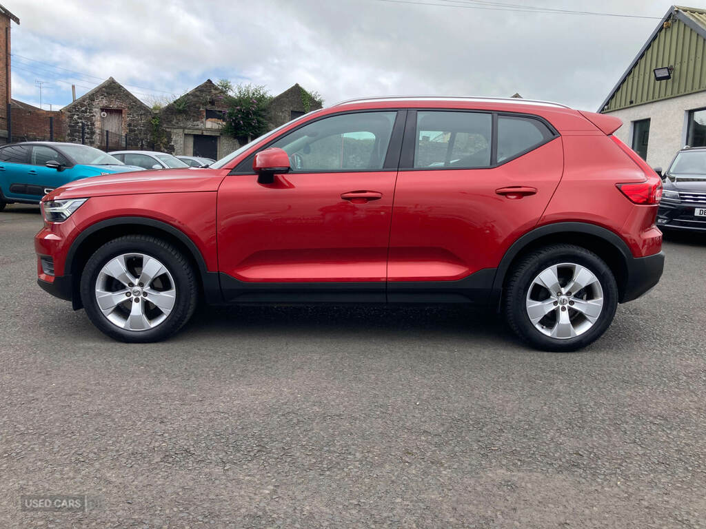 Volvo XC40 2.0 D3 Momentum NV19OYO Red #5