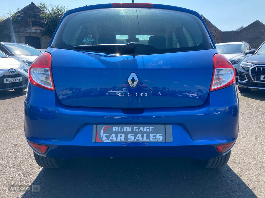 Renault Clio 1.2 16V Dynamique Tomtom Blue #6