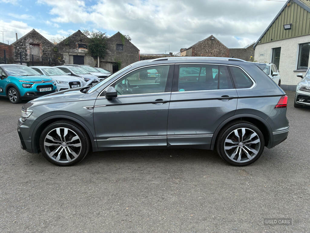 Volkswagen Tiguan 2.0 Tdi 150 R-line Tech Dsg Grey #4