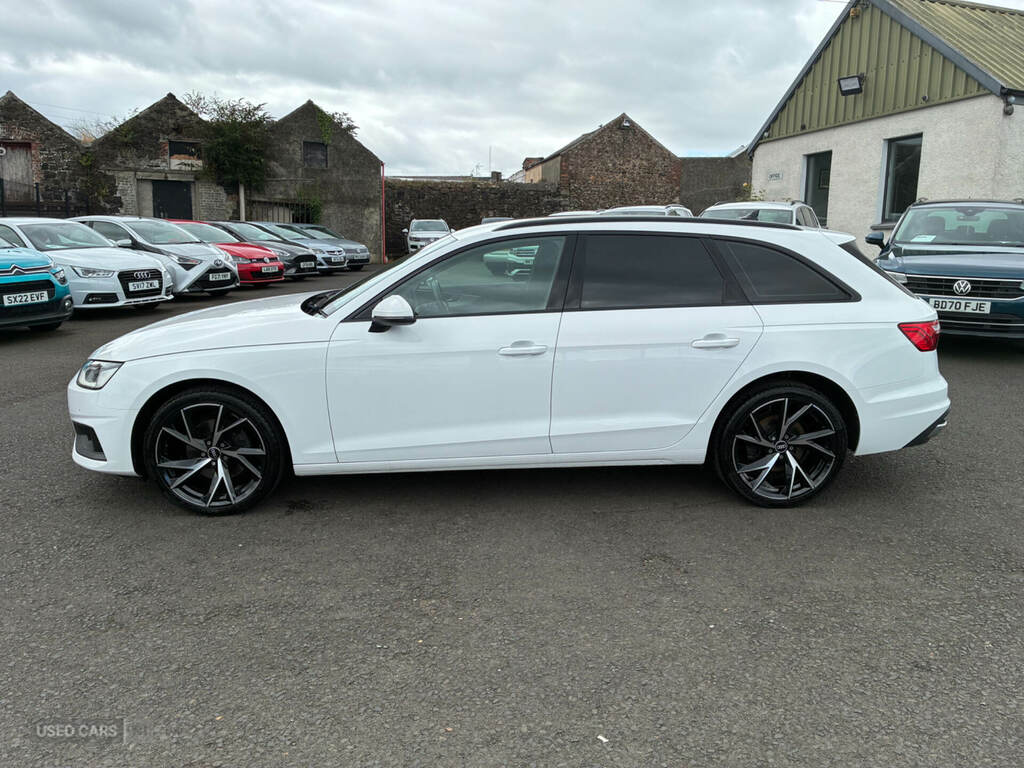 Audi A4 35 Tdi Technik S Tronic White #4
