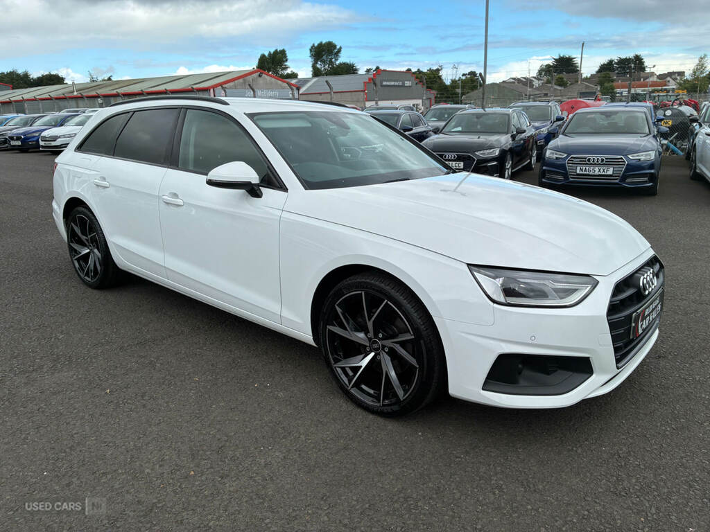 Audi A4 35 Tdi Technik S Tronic White