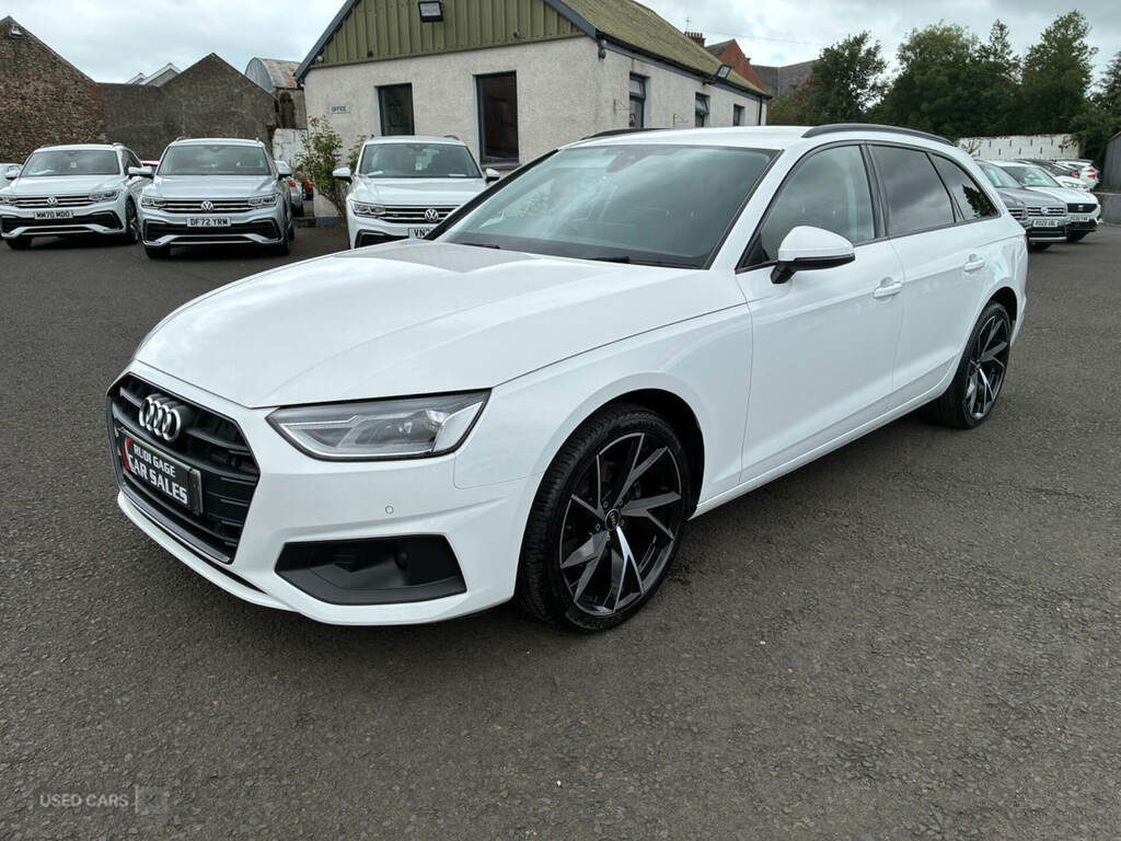 Audi A4 35 Tdi Technik S Tronic White #3