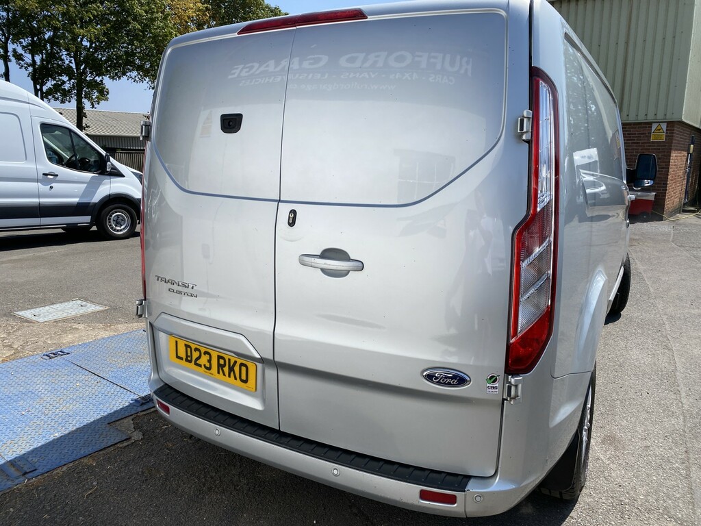 Ford Transit Custom Panel Van 2.0 Transit Custom Limited Van 300 L2 2. LD23RKO Silver #4