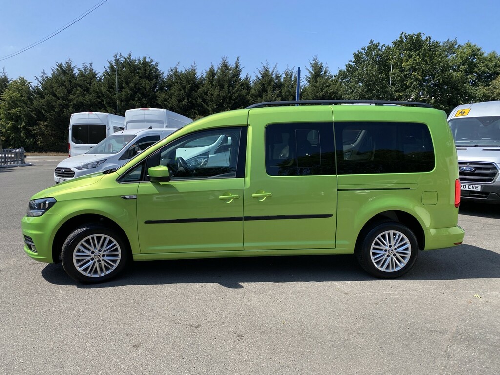Volkswagen Caddy Maxi Life Wheelchair Accessible Vehicle 2.0 Tdi 201919 Green #6