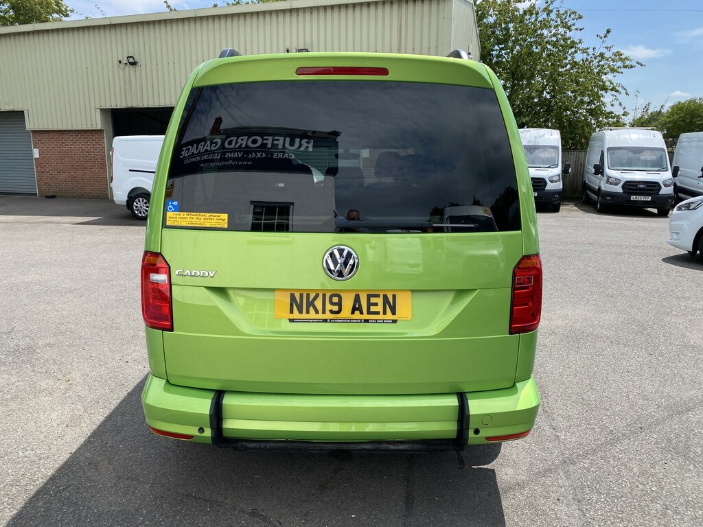 Volkswagen Caddy Maxi Life 2.0 Tdi Green #4
