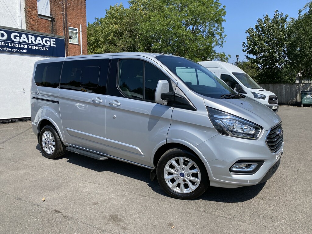 Ford Tourneo Custom Wheelchair Accessible Vehicle 2.0 310 Ecoblue Tita Silver #2