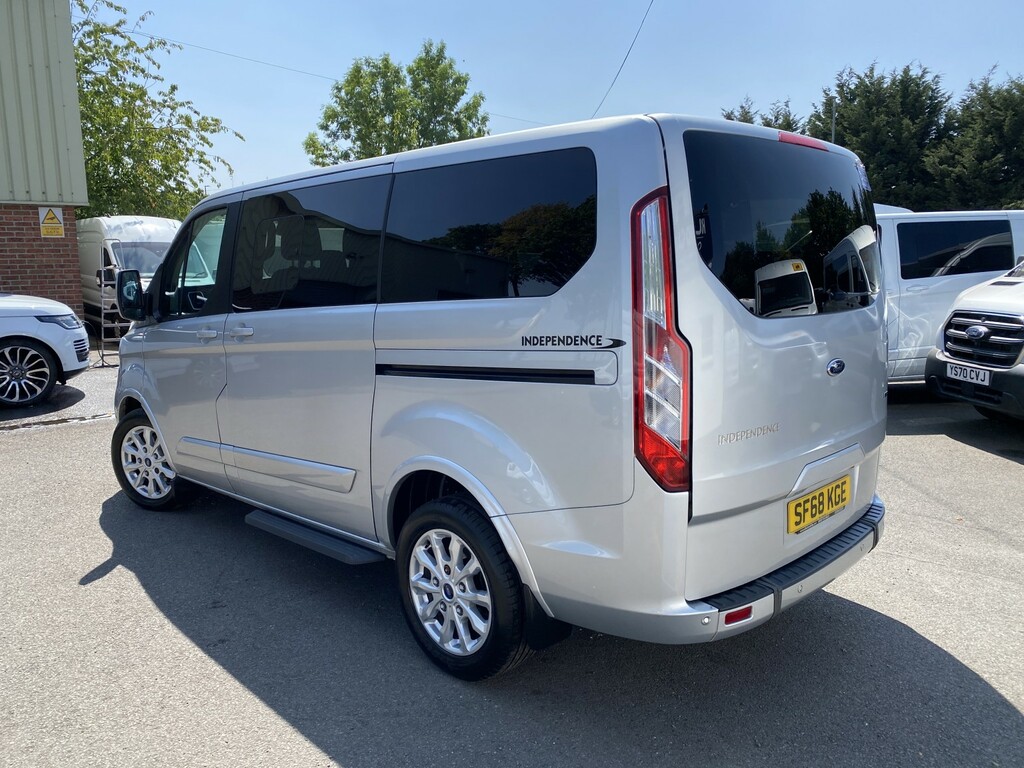 Ford Tourneo Custom Wheelchair Accessible Vehicle 2.0 310 Ecoblue Tita Silver #5