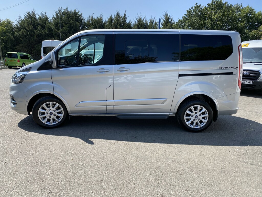 Ford Tourneo Custom Wheelchair Accessible Vehicle 2.0 310 Ecoblue Tita Silver #6