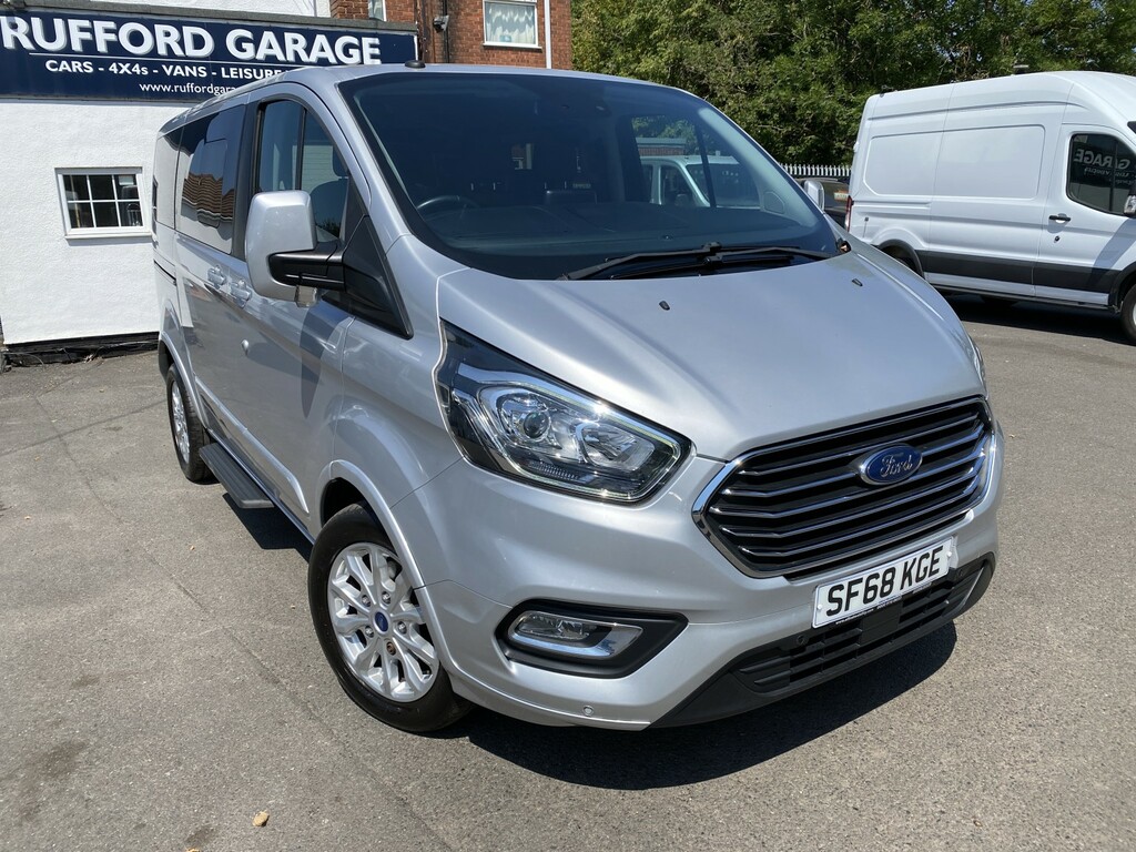 Ford Tourneo Custom Wheelchair Accessible Vehicle 2.0 310 Ecoblue Tita Silver