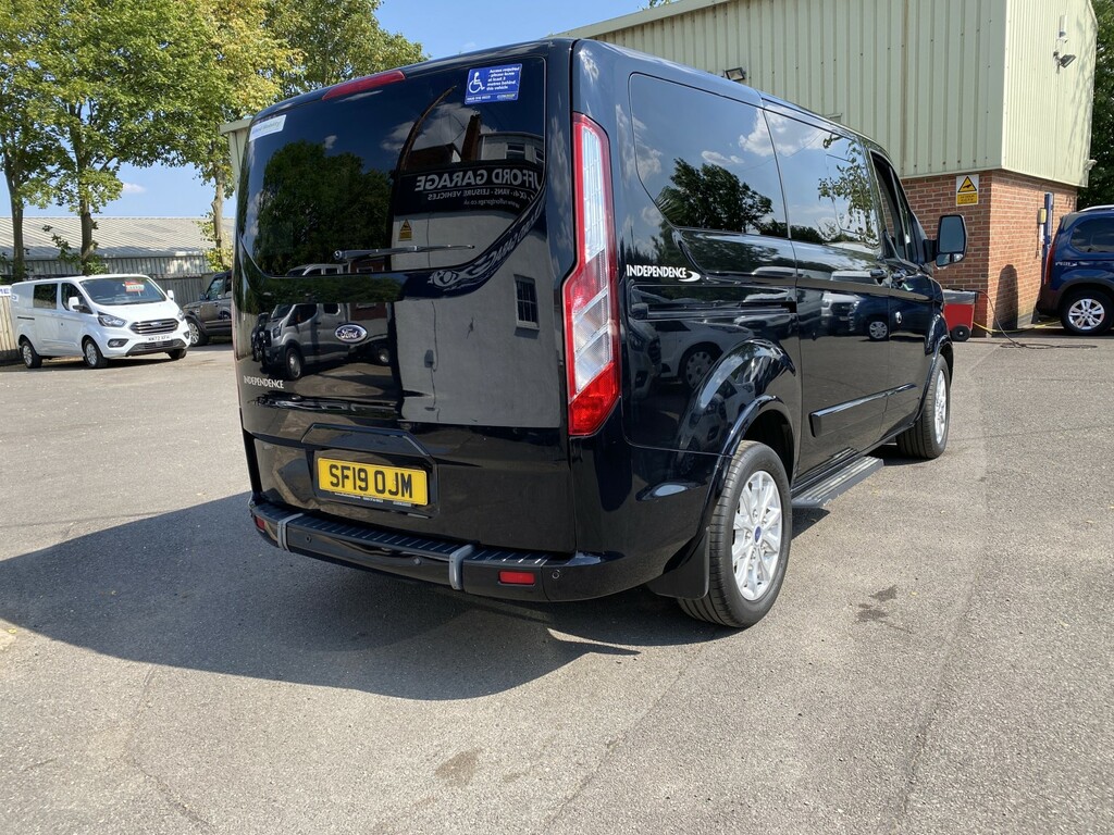 Ford Tourneo Custom 2.0 310 Ecoblue Titanium Black #3