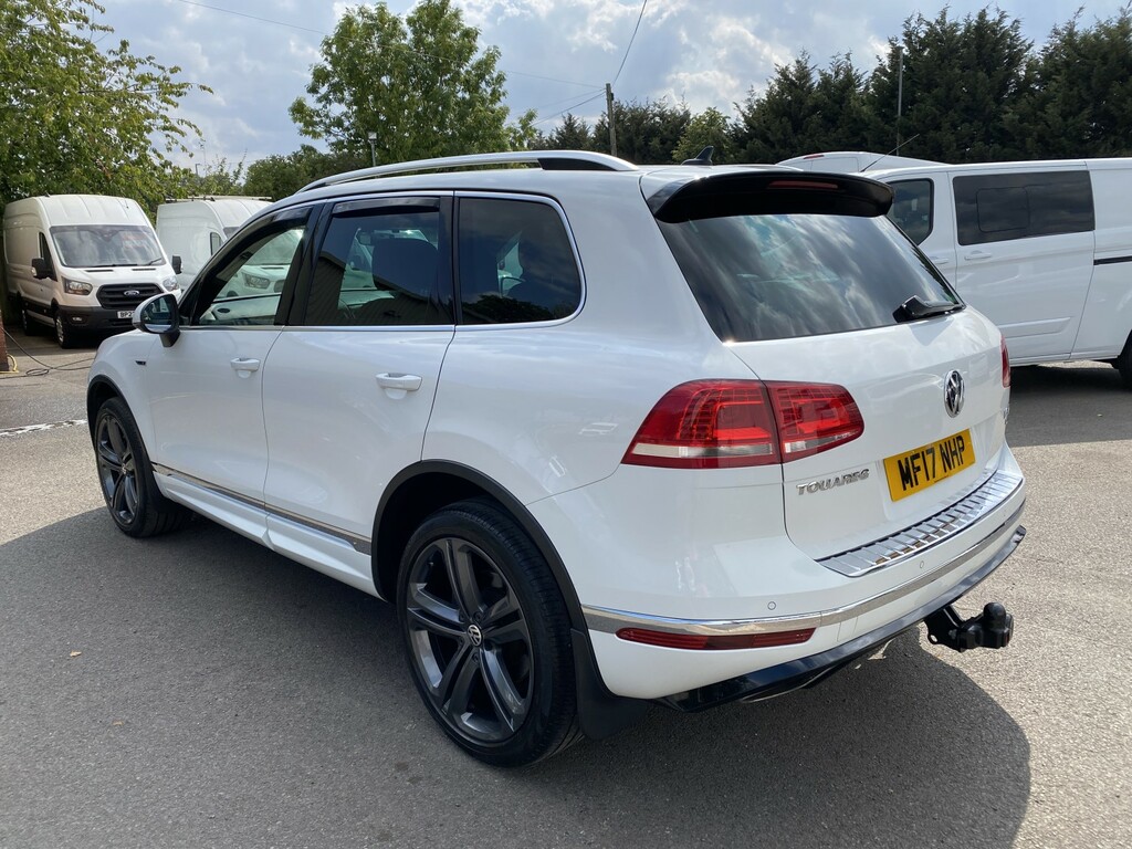 Volkswagen Touareg Suv 3.0 Tdi V6 Bluemotion Tech R-line Plus 20171 White #5